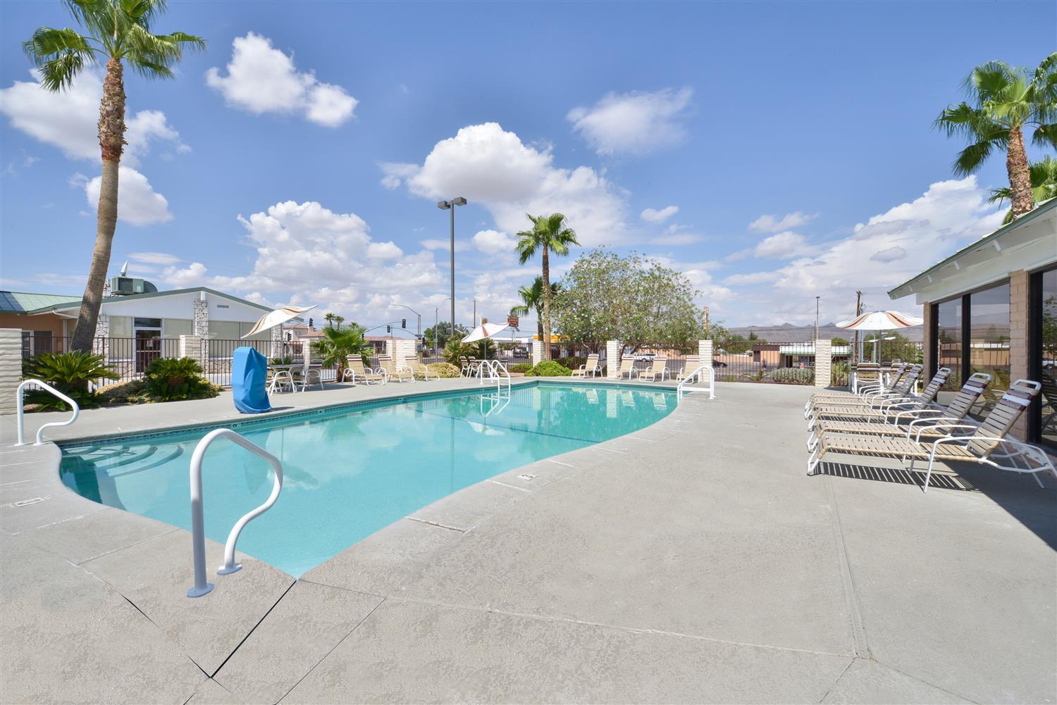 Best Western Plus King'S Inn And Suites Kingman Exterior foto