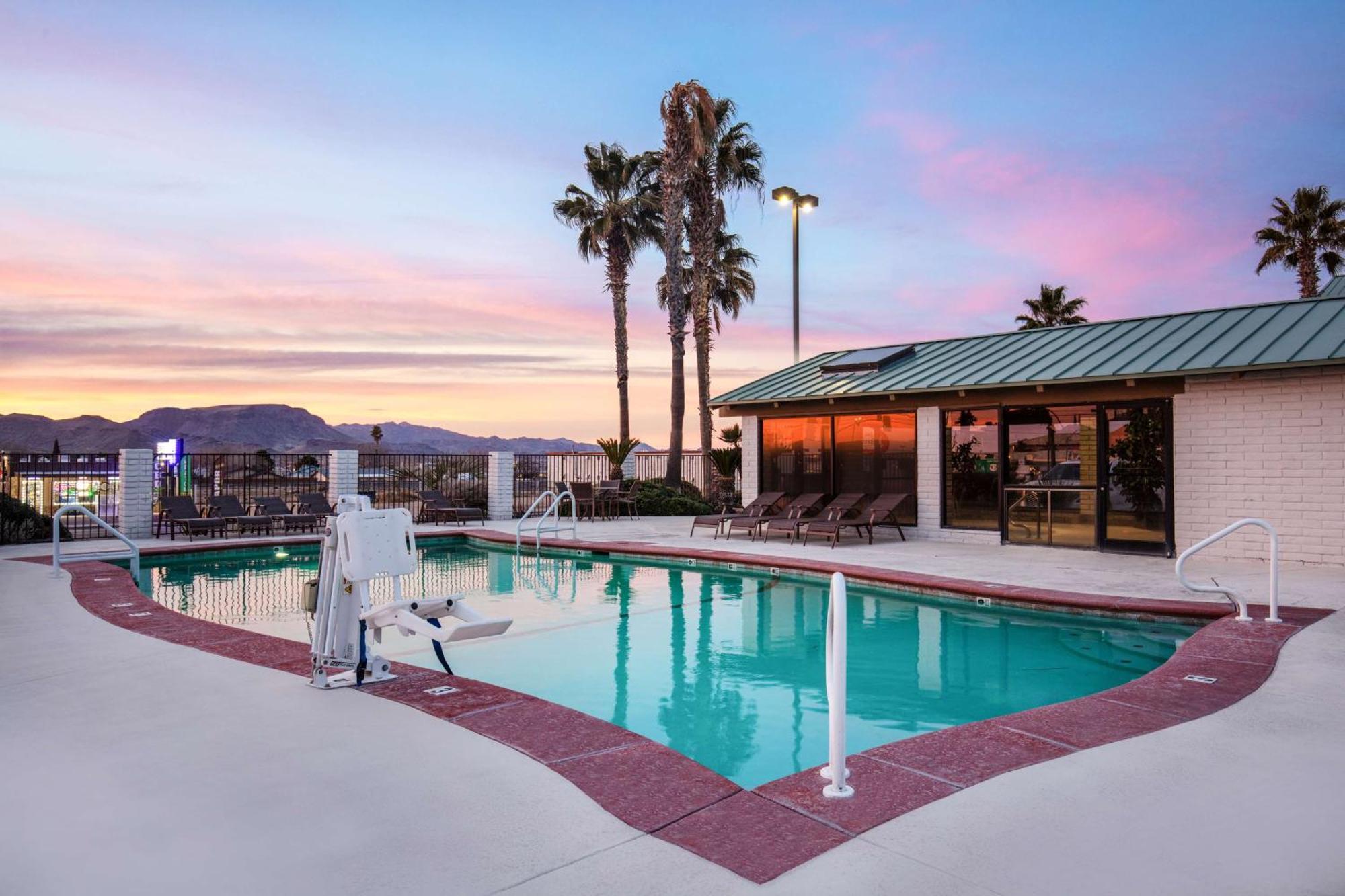 Best Western Plus King'S Inn And Suites Kingman Exterior foto